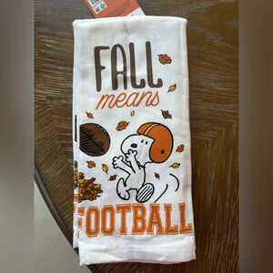 Peanuts Snoopy Fall Football 2 Matching Towel Set